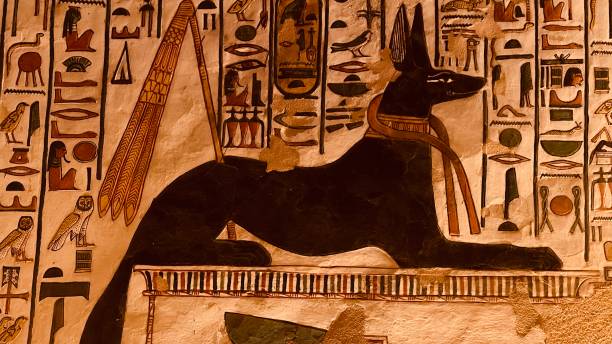 luxor, egipto - templo de nefertari fotografías e imágenes de stock