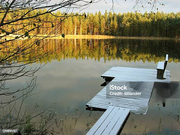 Herbst Morgen Stockfoto und mehr Bilder von Anlegestelle - Anlegestelle, Eingefroren, Einsamkeit