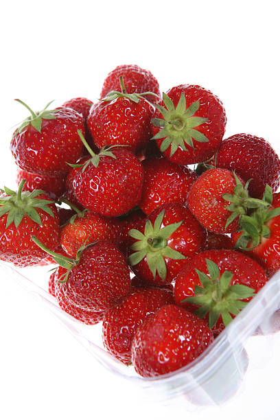istock Punnet of Strawberries 139894647