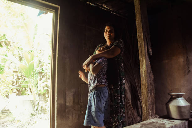istock mother grooming daughters hair 1398955598
