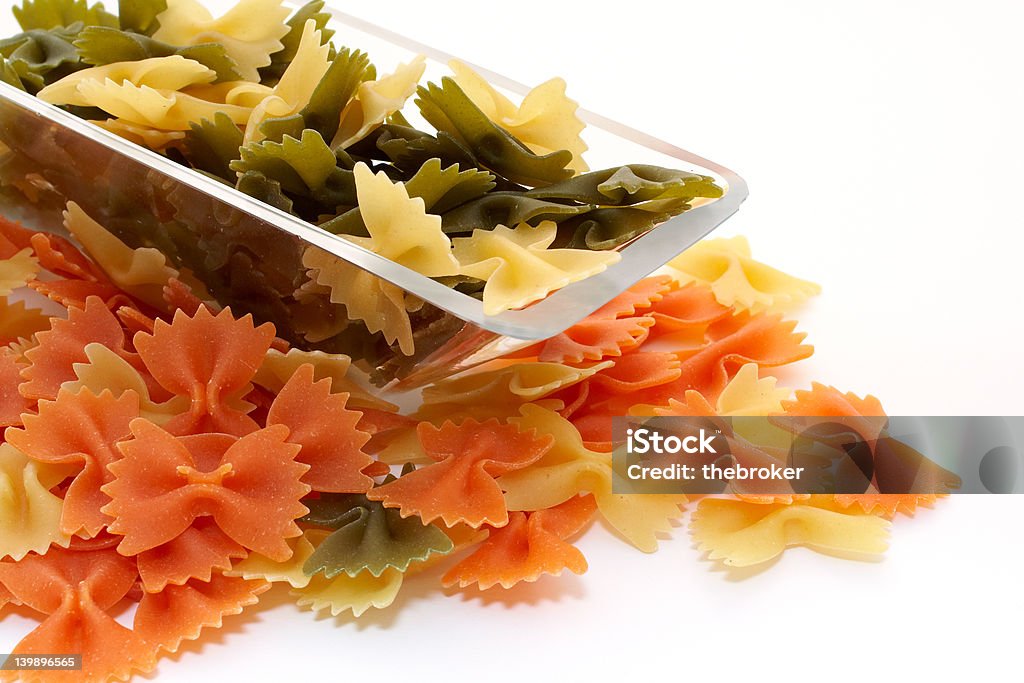 Uncooked pasta - Foto stock royalty-free di Alimentazione sana