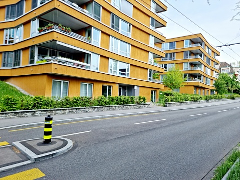 Several older Buildings realized by the Cooperative ABZ (Allgemeine Baugenossenschat Zürich). The Building group Toblerstrasse was realized in 2018, it contains 169 units. The Architect was BS + EMI Architektenpartner. The image was captured during springtime.