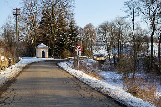 istock Winter road on a sunny frosty day 139897549