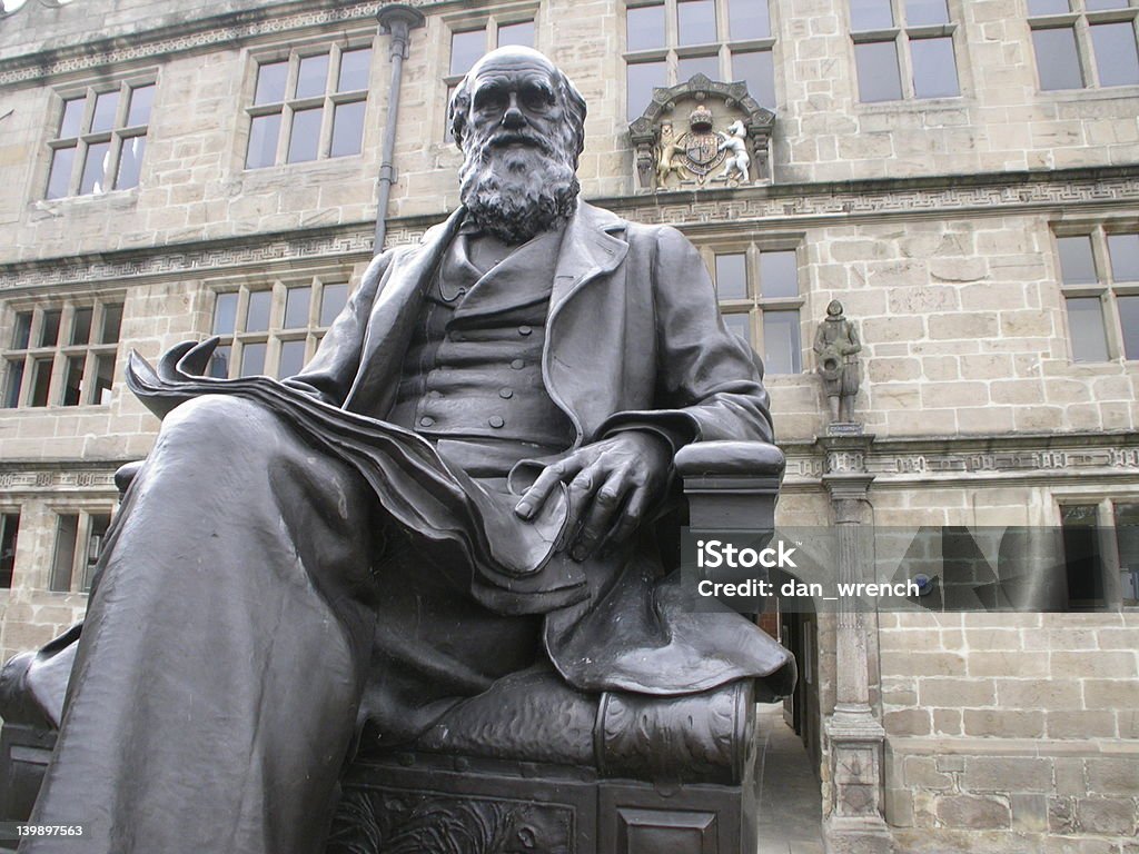 Seduti Darwin - Foto stock royalty-free di Charles Darwin - Naturalista