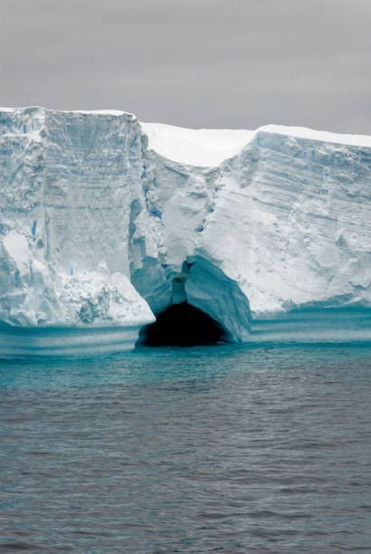 istock Antartica - Tabular Iceberg in Bransfield Strait 1398981523