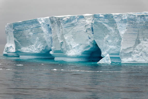 istock Antartica - Tabular Iceberg in Bransfield Strait 1398982303