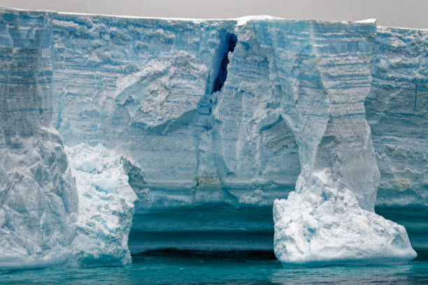 istock Antartica - Tabular Iceberg in Bransfield Strait 1398982515