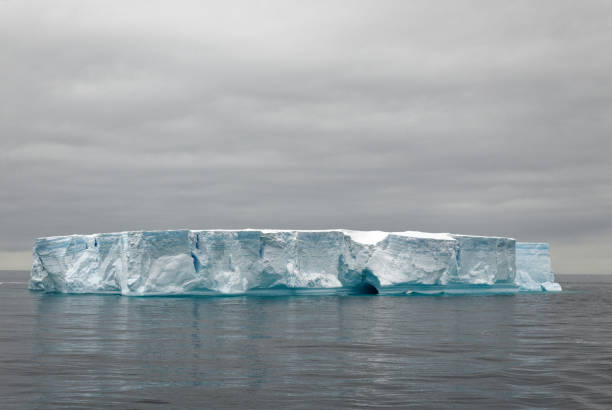 istock Antartica - Tabular Iceberg in Bransfield Strait 1398982804