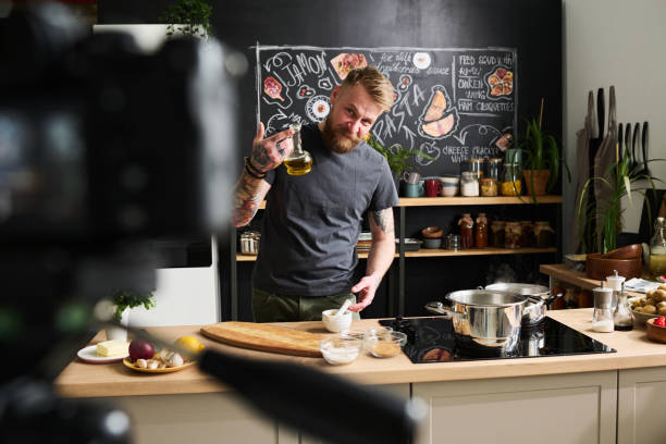 istock Food Blogger Speaking About Olive Oil 1398998623