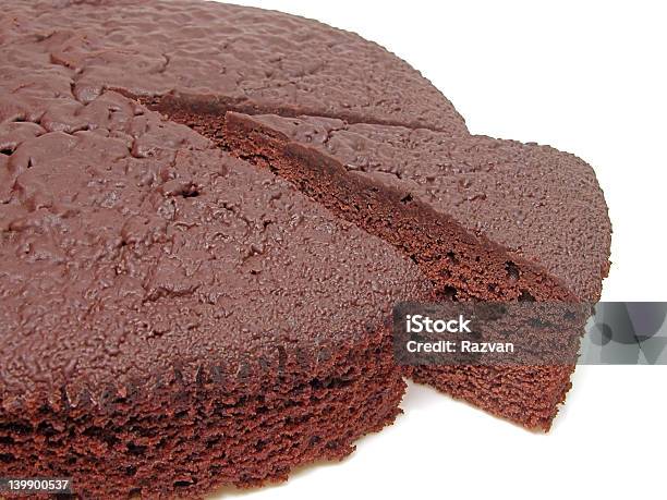 Bolo De Chocolatepeças - Fotografias de stock e mais imagens de Alimentação Não-saudável - Alimentação Não-saudável, Aniversário especial, Açúcar