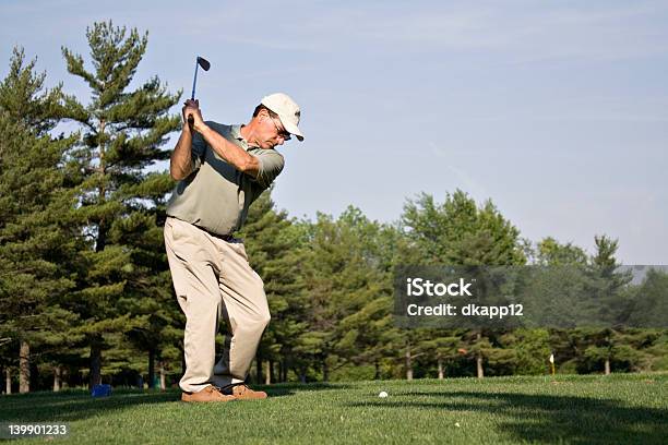 Balanço De Golfe - Fotografias de stock e mais imagens de Adulto - Adulto, Atirar à Baliza, Balançar