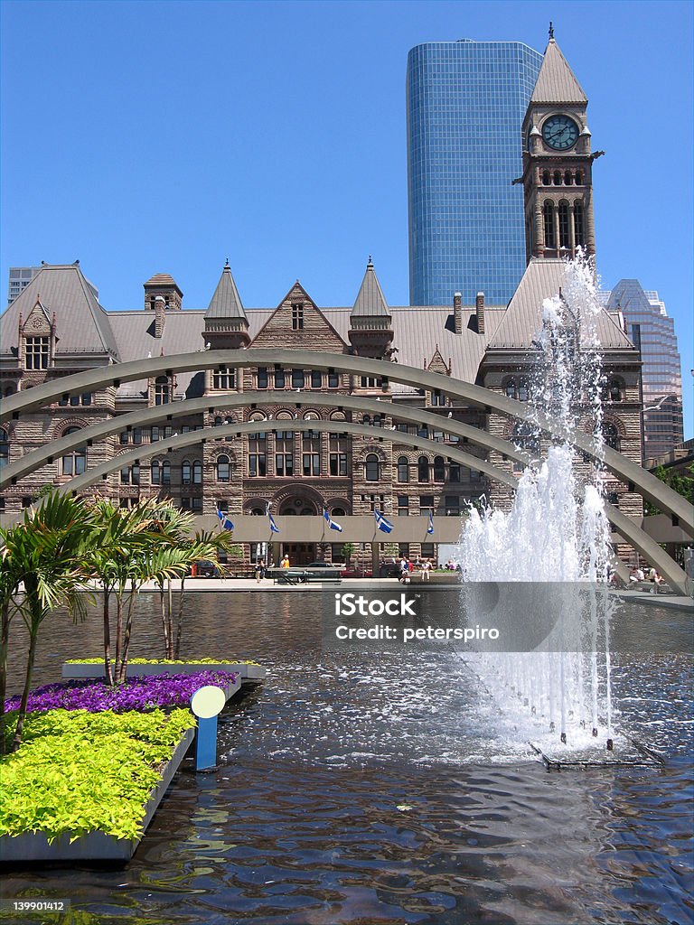 Toronto Old City Hall - Foto stock royalty-free di Aiuola