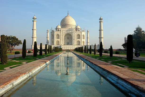 istock beautiful Taj Mahal 139901618