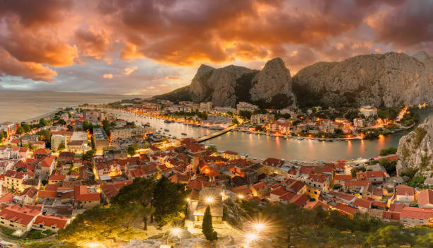 istock Landscape with Omis town, Croatia 1399021251