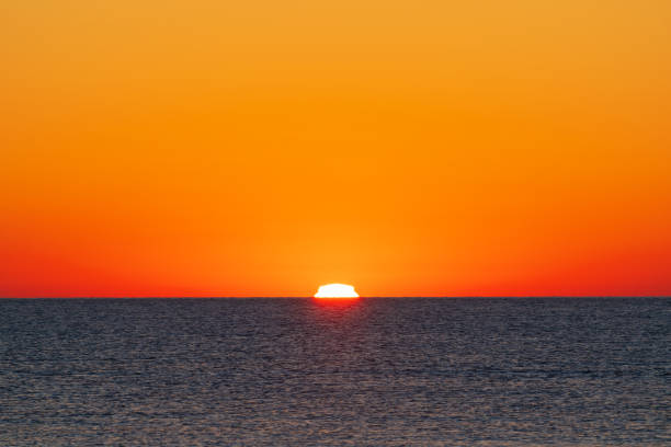 istock Sunrise over the sea 1399021727