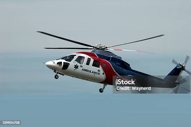 Air Скорая Помощь Вертолёт — стоковые фотографии и другие картинки Медицинский вертолёт - Медицинский вертолёт, Вертолёт, Аварии и катастрофы