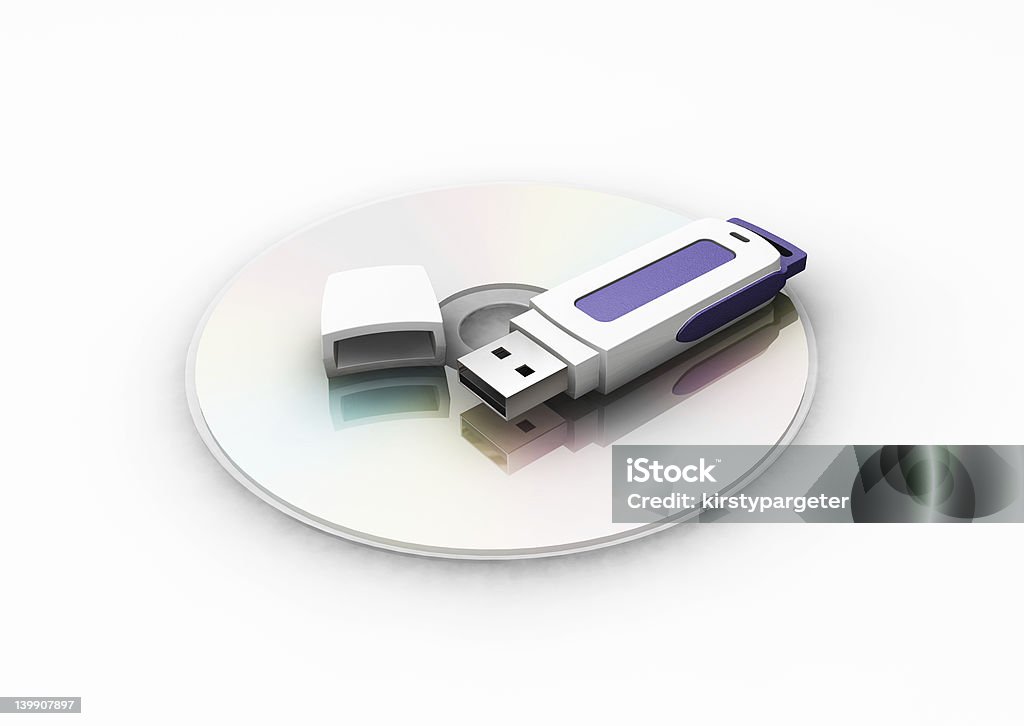 Chiavetta USB su CD - Foto stock royalty-free di Bianco