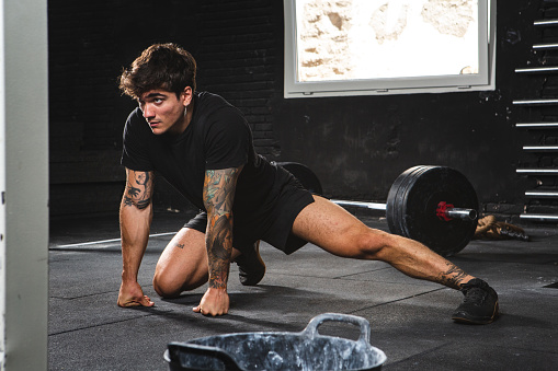 stretching before a barbell workout