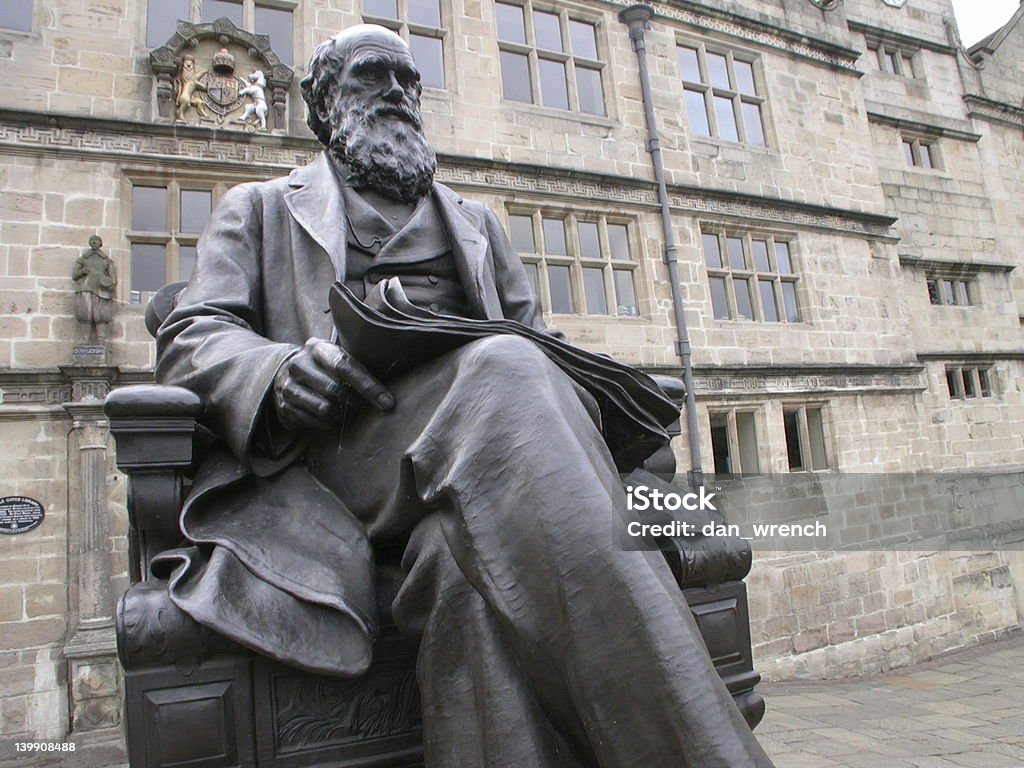 Estatua de Darwin - Foto de stock de Charles Darwin - Naturalista libre de derechos