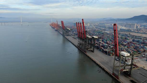istock city ​​port, export trade 1399090775