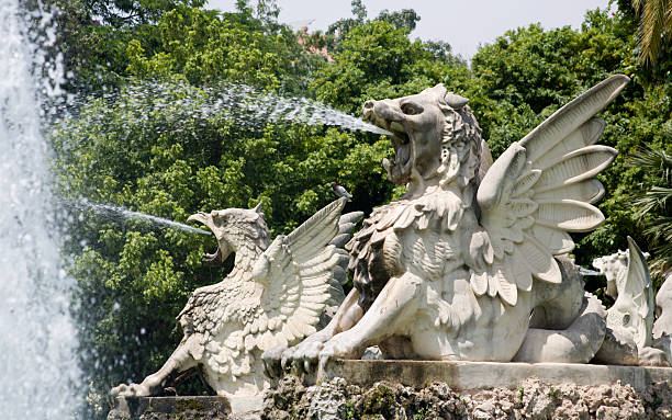 istock Barcelona - fountain cascada in parc de la Cuitadella 139909401