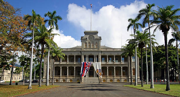 istock Iolani Palace - Honolulu, Hawaii 139910753