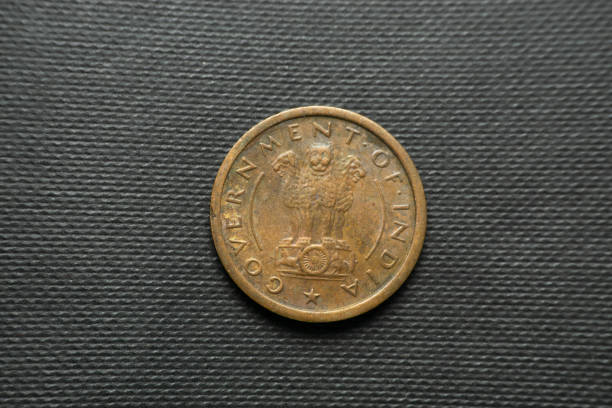 istock 1 Pice 1955 Republic of India, Back view 1399121358