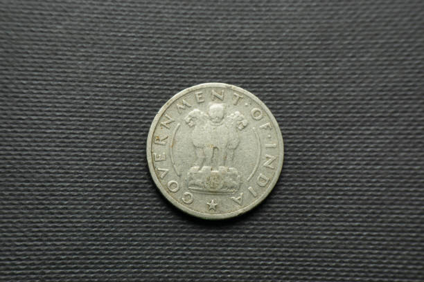 istock 1/4 Anna Indian coin dated 1950 India, Back view 1399121539
