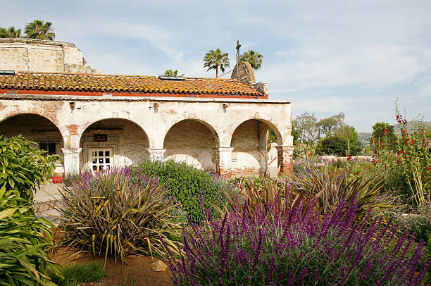 istock San Juan Capistrano mission 139912166