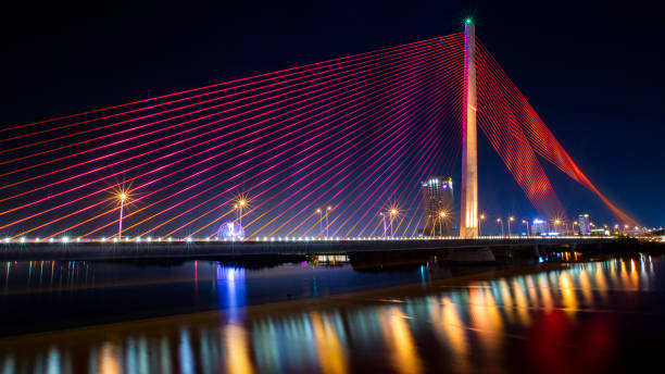 istock Tran Thi Ly bridge - han river at night time 1399127217