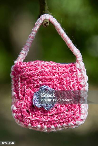 Foto de Bolsa De Crochet e mais fotos de stock de Bolsa - Objeto manufaturado - Bolsa - Objeto manufaturado, Manivela - Objeto manufaturado, Tricotar