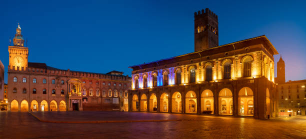 istock Bologna at night- Piazza Maggiore 1399136254