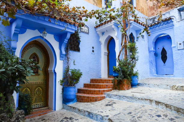 istock Street in Chefchaouen, Morocco 1399136526