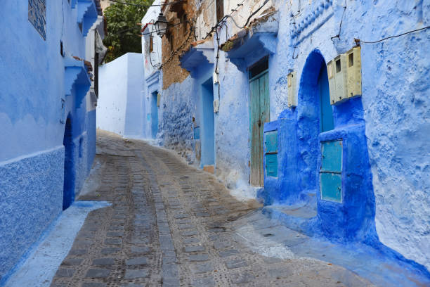 istock Street in Chefchaouen, Morocco 1399136757