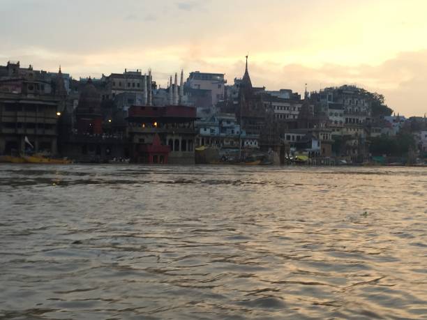 istock Gange and Varanasi III 1399173741