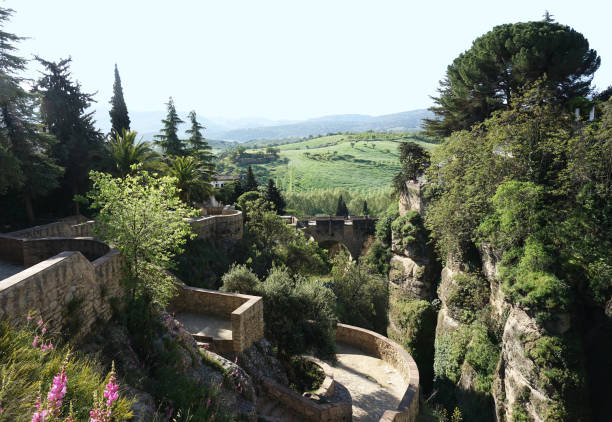 istock Mountain village Ronda 1399189789