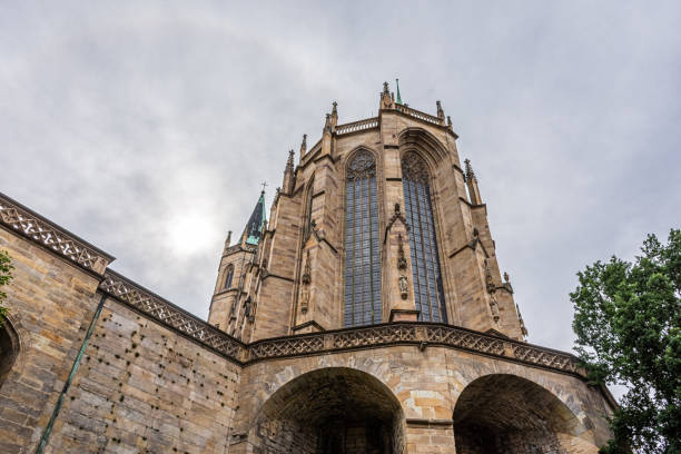 centro storico di erfurt in germania - krämerbrücke foto e immagini stock