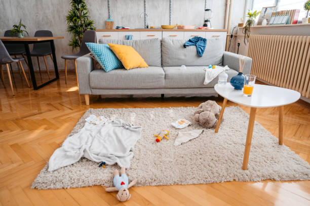istock Messy Living Room 1399195379