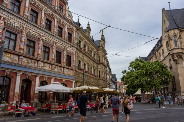 centro storico di erfurt in germania - krämerbrücke foto e immagini stock