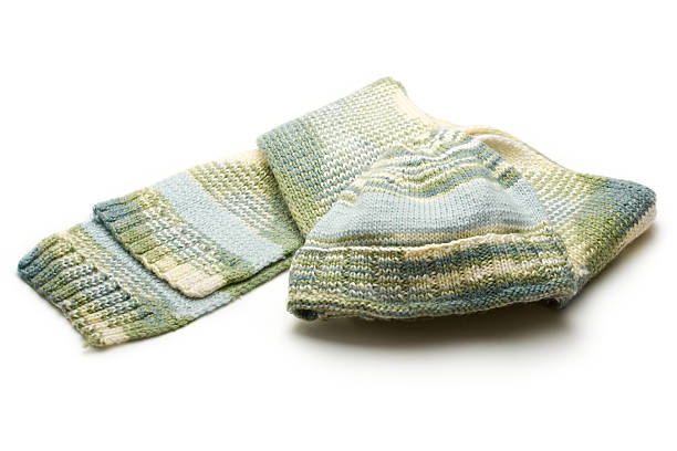 istock Set of cap and scarf on white 139919873