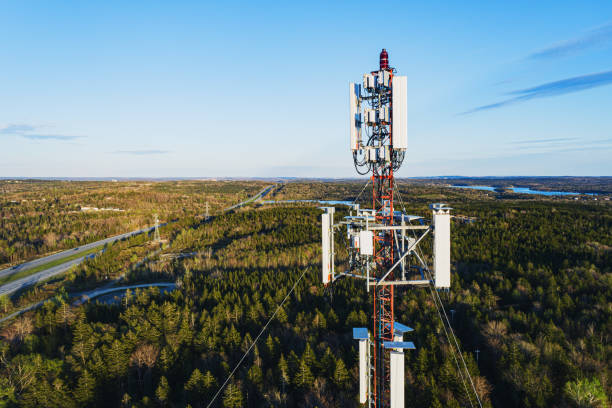 communications tower - canada turm stock-fotos und bilder