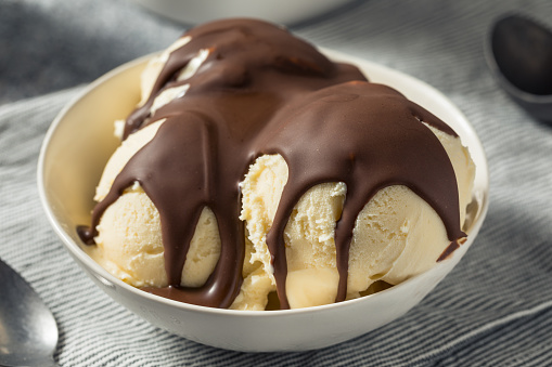 Sweet Hard Chocolate Shell Ice Cream Sundae in a Bowl