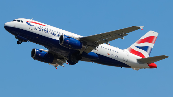 London Heathrow Airport, United Kingdom - 14 May, 2022: British Airways Airbus A319 (G-EUOE) departing for Edingburgh.