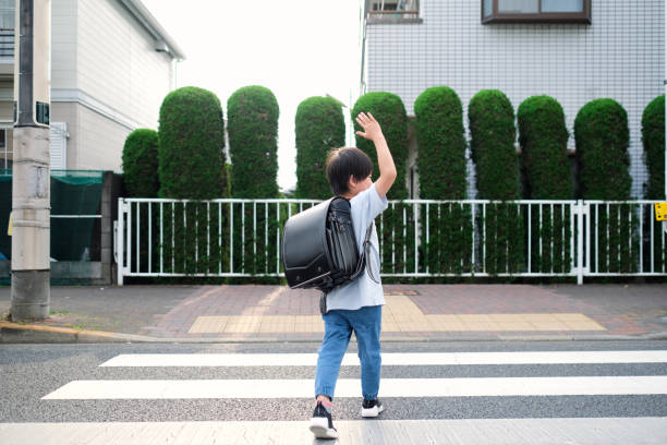 Elementary school boy going to school Everyday life of Asian elementary school student randoseru stock pictures, royalty-free photos & images