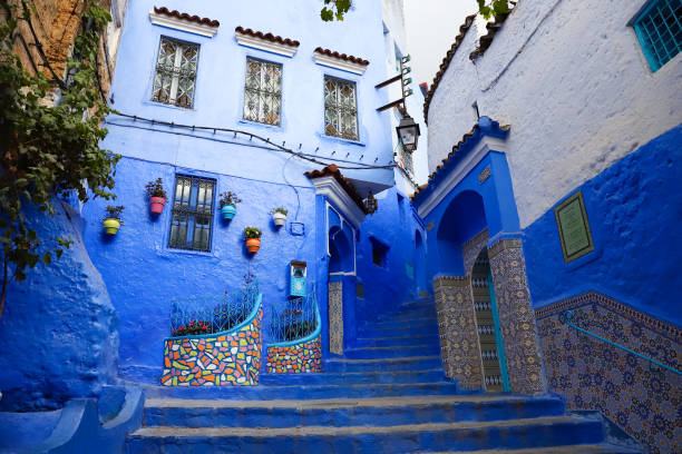 istock Street in Chefchaouen, Morocco 1399320278