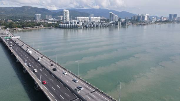 istock The Majestic Penang Bridge 1399328792