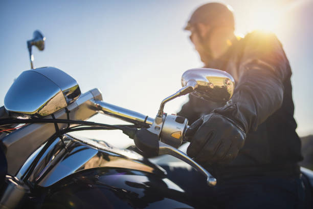 close up shot of motorcyclist. - motocicleta imagens e fotografias de stock