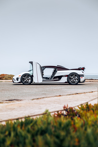 San Fran, CA, USA\n4/17/2021\nKoenisegg Agera RS in white with red carbon fiber with the doors open