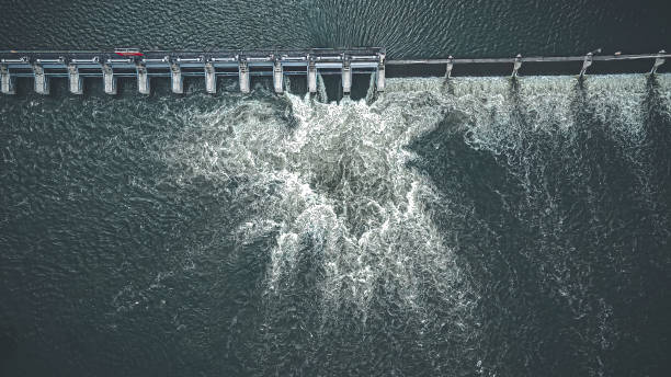 istock Graphite themed view of dam in spring 1399376053