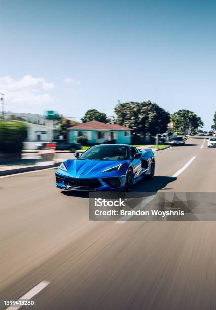 Stock fotografie Modrá Corvette Stingray – stáhnout obrázek nyní - Automobil - Motorové vozidlo, Barevný obrázek, Chevrolet